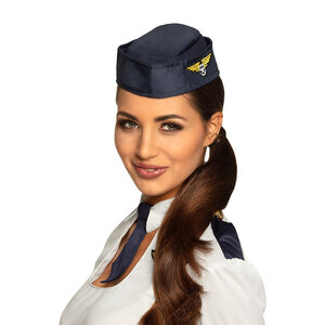 St. Hoed Stewardess